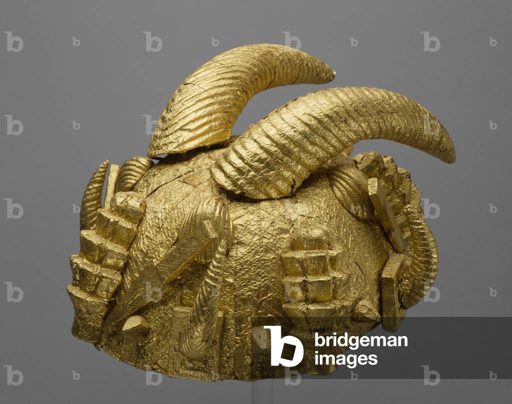 Hat, 1925-1935 (leather, wood, gold leaf)