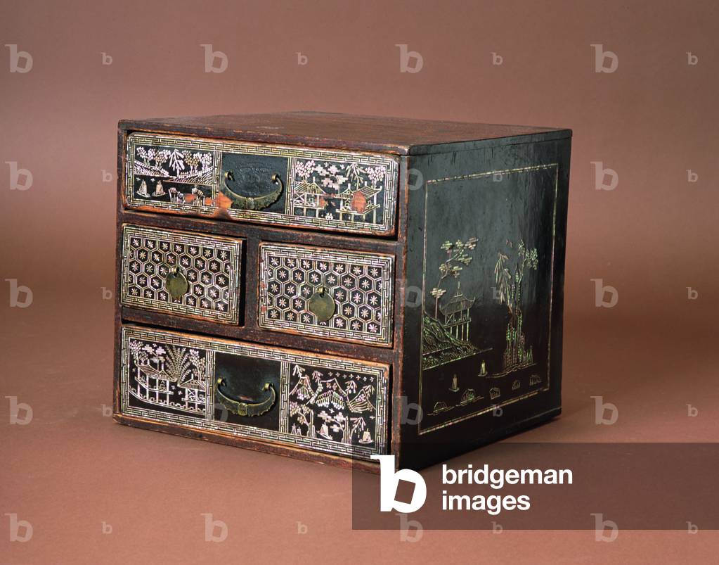 Comb box, Joseon dynasty (lacquered wood)