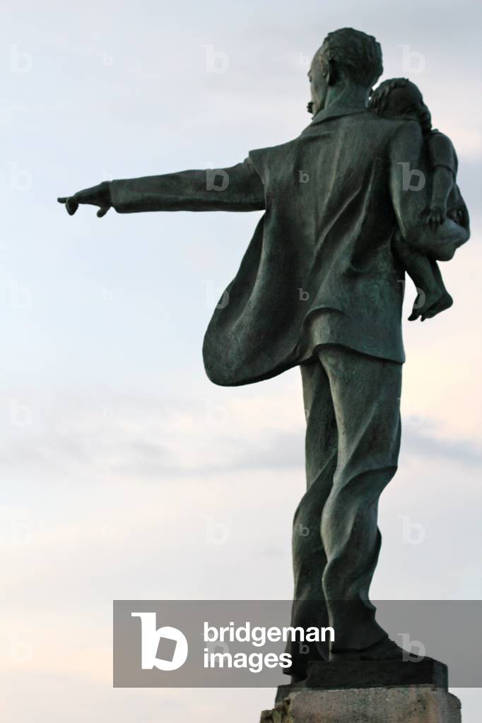 Statue of José Martí, Havana, Cuba (photo)