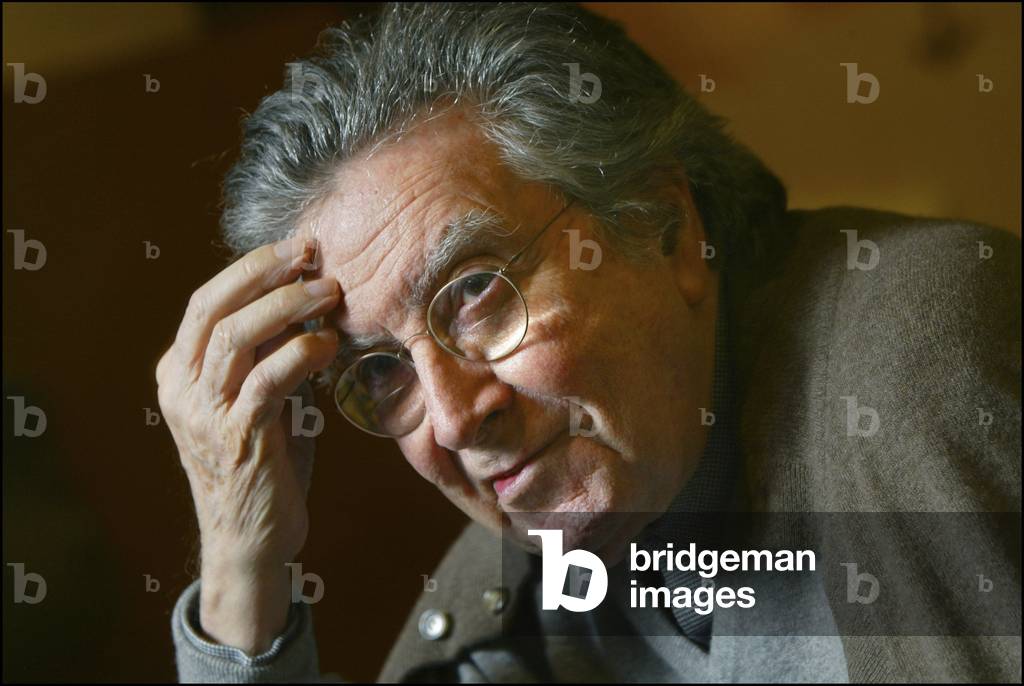 Portrait of Antoni Tapies (1923-2012), Catalan painter and sculptor (photo)