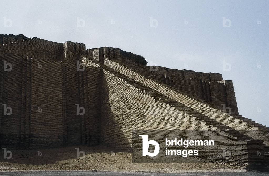 Ziggurat of Ur, Iraq, 21st century BC (photo)