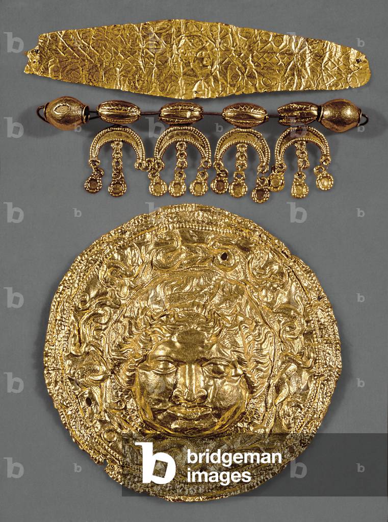 Disc with the head of Medusa (gold)