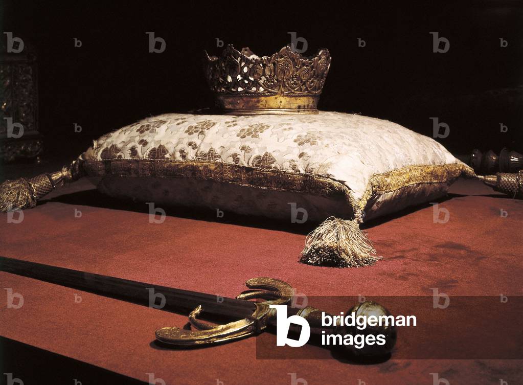 The sword of King Ferdinand II of Aragon (1452-1516) and the crown of Queen Isabella I the Catholic (Isabella of Castile) (1451-1504).