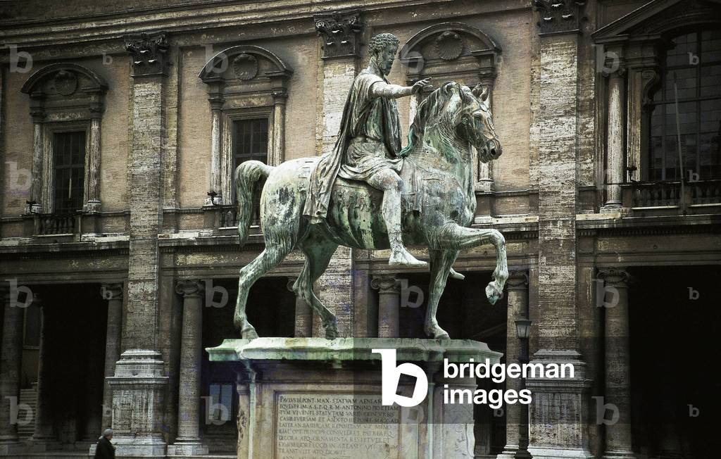 Portrait of the Roman emperor Marcus Aurele (Caesar Marcus Aurelius Antoninus Augustus) (121-180), modern replica from the original in the Capitoline Museum, Rome (bronze sculpture)