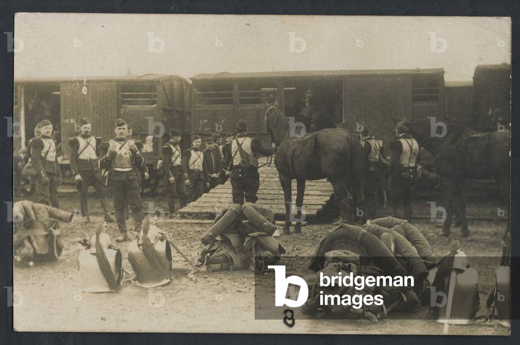 Postcard, N & B: photo card - War of 14 -18, Photography, Train, Mobilisation - Horses Horses, Soldiers