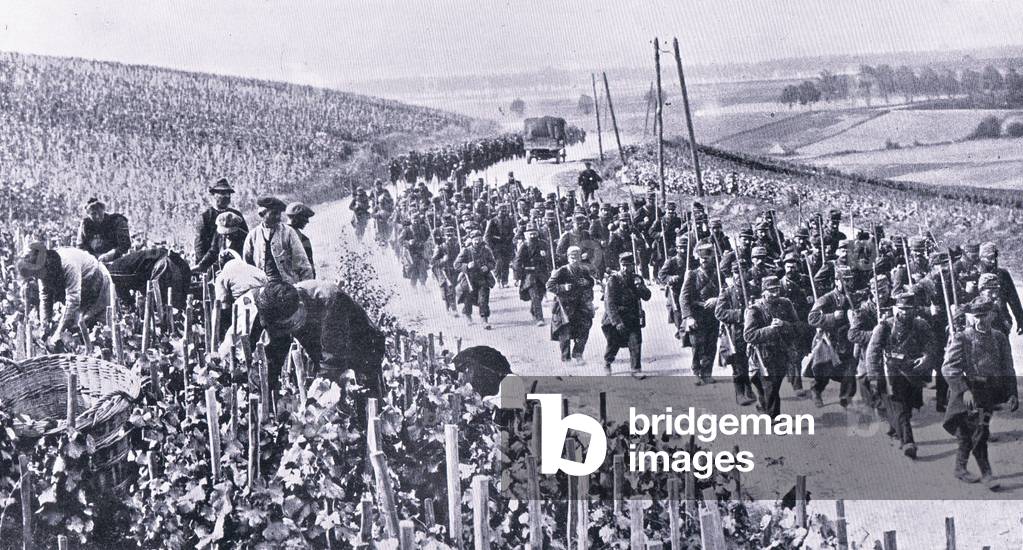 French troops marching to the Marne (1914), illustration from European History: Great Leaders and Landmarks Vol 6 The Great War published by The Gresham Publishing Company, c.1920 (litho)