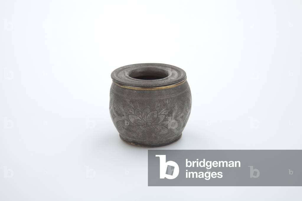 Jar and lid (pewter)