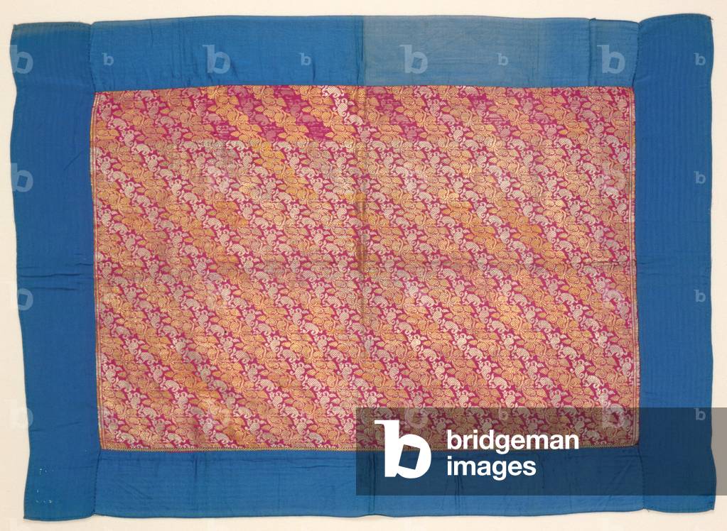 Table Cover (metallic threads)