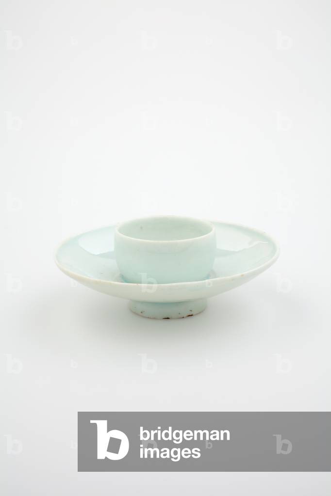 Cup and saucer, c.1150 (porcelain, bluish glaze)