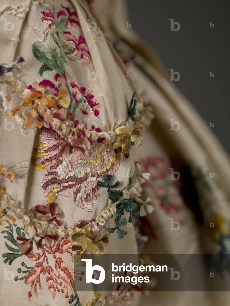 Dress (silk brocade)