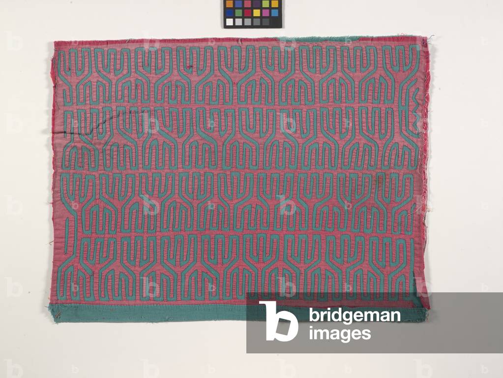 Shirt Panel (Mola) (photo)