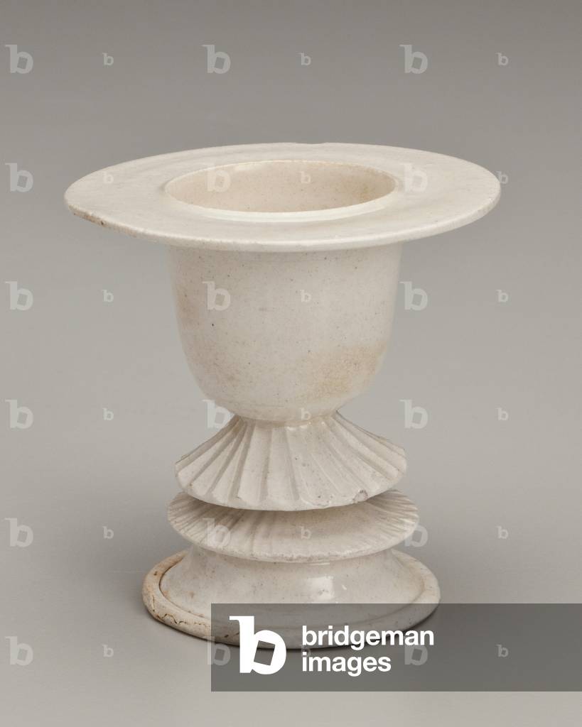 White Stem Cup (glaze)