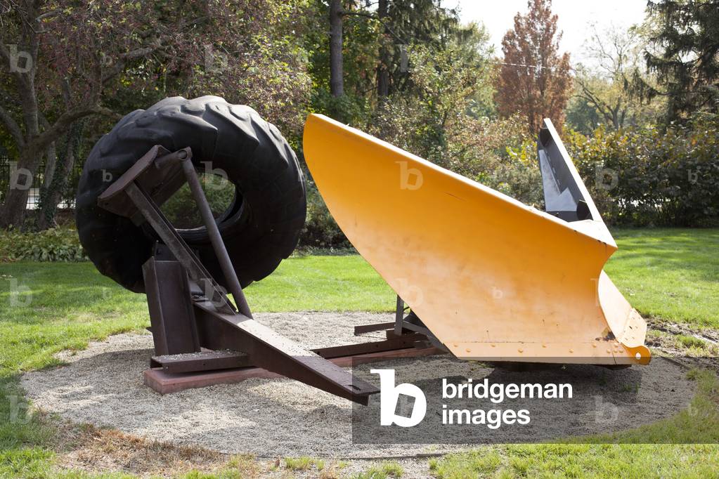 Snowplow (steel, paint, rubber)