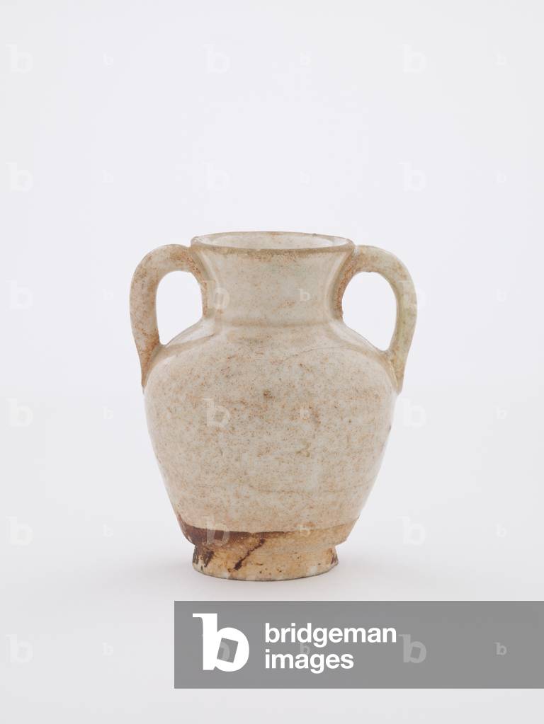 Jarlet with Handle (white glaze)