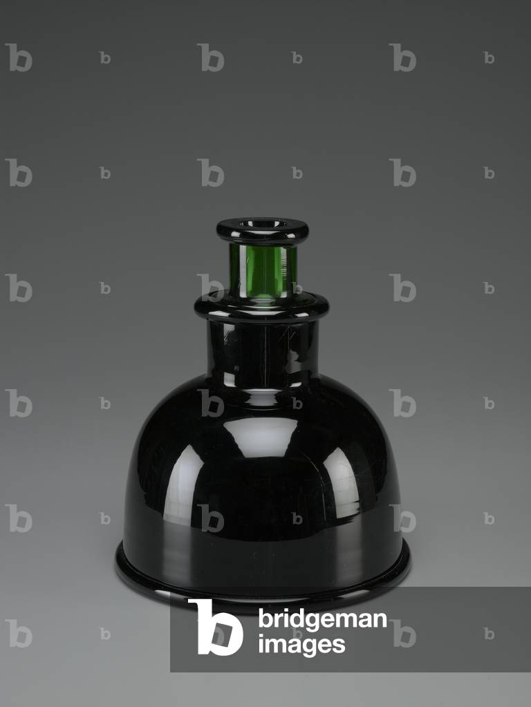 Basilissa Vase (glass)