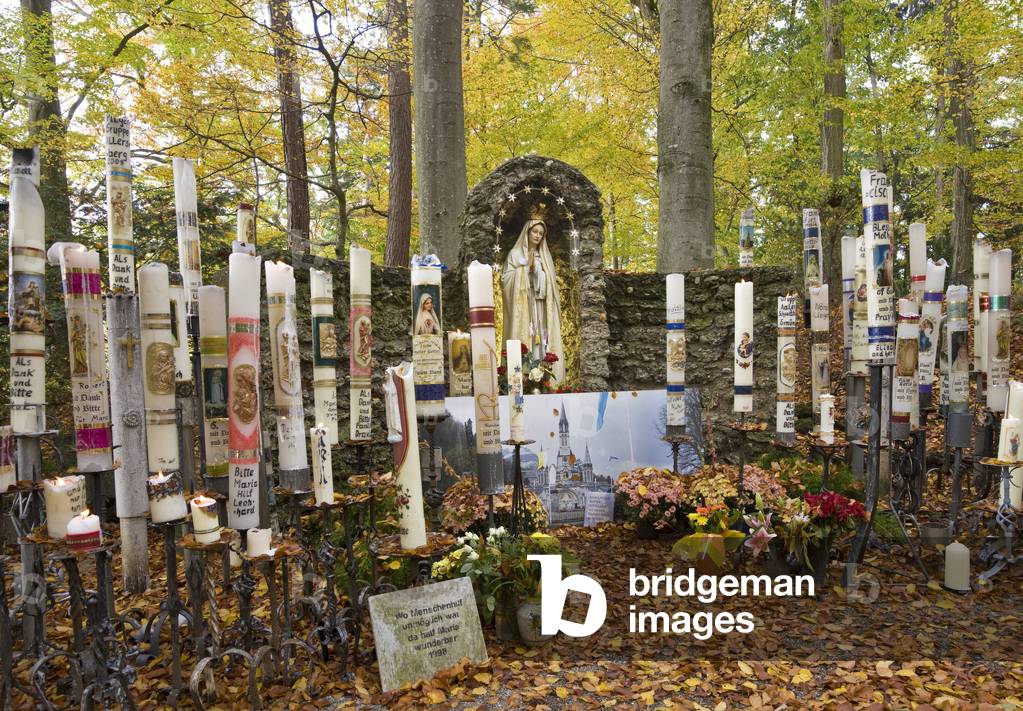 Mary pieta, Catholic pilgrimage site, miraculous image of the Painful Mother of God, candles, Ziemetshausen, In den Stauden, Swabia, Bavaria, Germany, Europe