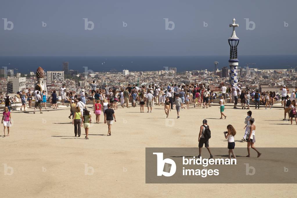 Viewing platform in Parc Gueell by Antoni Gaudi, UNESCO World Heritage Site, Barcelona, Catalonia, Spain, Europe