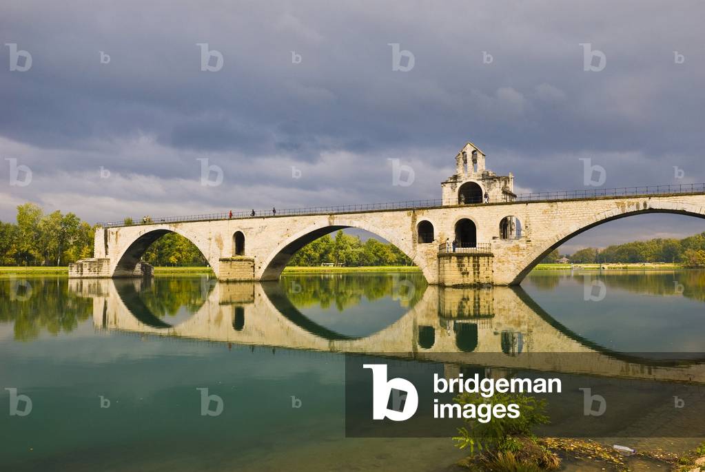 Bridge Saint Benezet (Saint-Benezet), Pont d'Avignon, Avignon, Provence-Alpes-Cote d'Azur, France