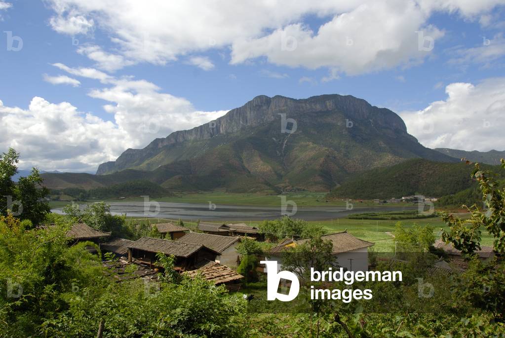 Village of the Mosu ethnicity; Gemu Shan Mountain; Lugu Hu Lake area; Yunnan Province; People's Republic of China; Asia