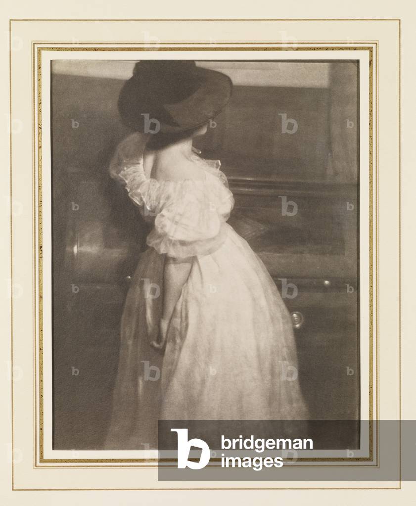 Miss Mary, c.1908 (gum bichromate print)