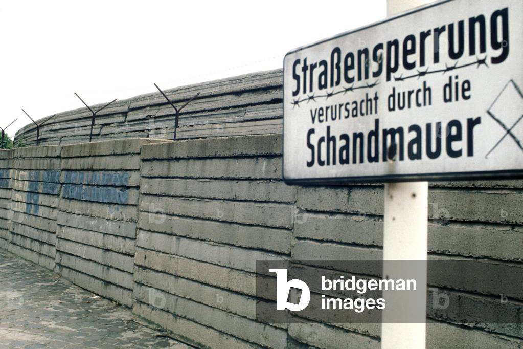 Berlin Wall, 1985