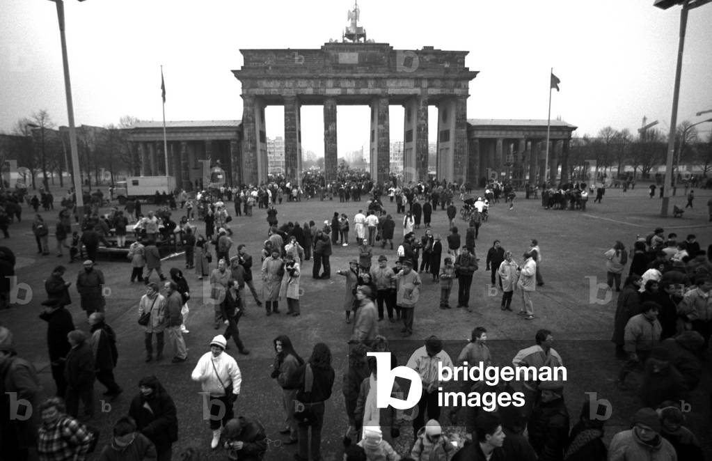 West Berliners just outside the Brandenburg Gate, 11 November, 1989 (b/w photo)