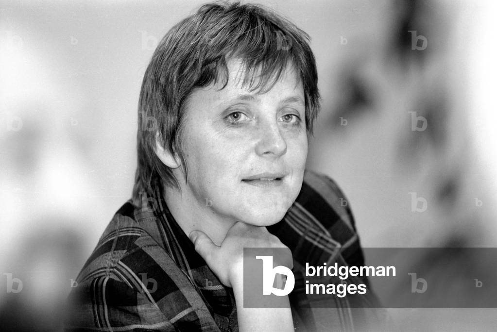 Angela Merkel during the Konrad Adenauer House Conversation in Berlin People Highlight optimistic 1992 (photo)