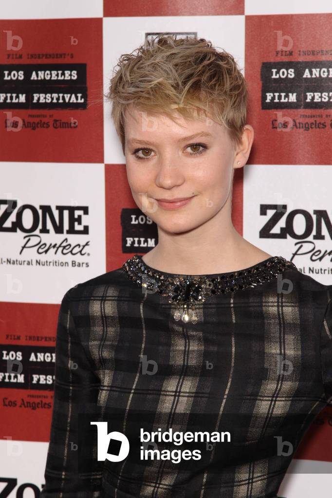 Mia Wasikowska