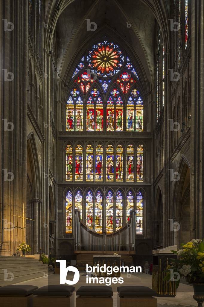 south transept. Transept. St Stephen's Cathedral in Metz