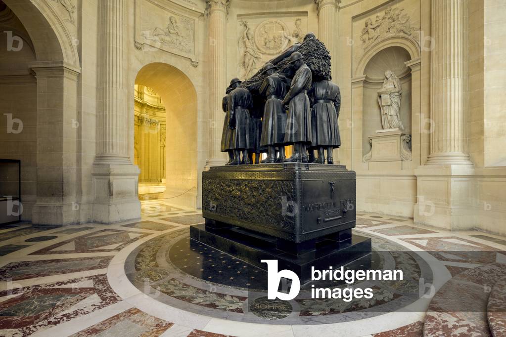 Tomb of Marshal Foch (1937), Chapel of Saint Ambroise, dome of the Invalides