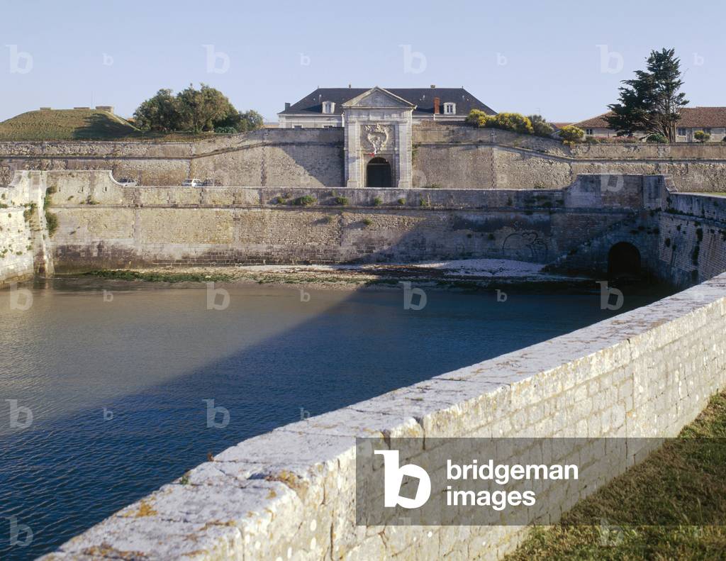 Citadel of Saint-Martin de Re (Saint Martin or Saint-Martin-de-Re), Ile de Re, Charente-Maritime (Charente Maritime), Poitou-Charentes (Poitou Charentes). Architecture by Sebastien Le Prestre, Marquis de Vauban (1633-1707), 1681-1690.