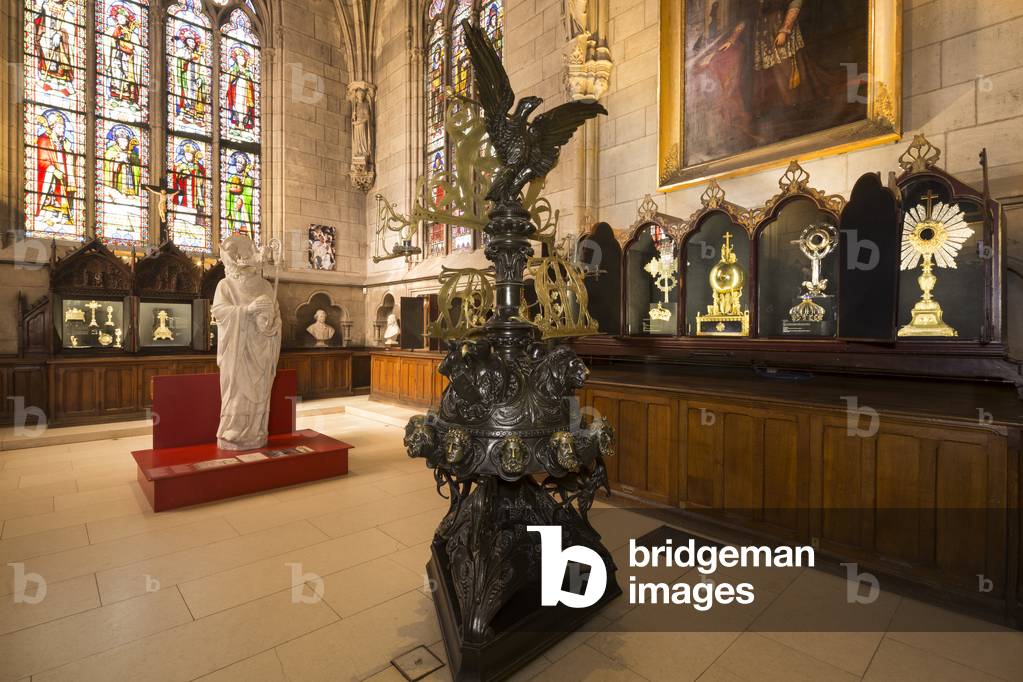 treasure development in the sacristy of the chapter. Treasure of Notre-Dame-de-Paris