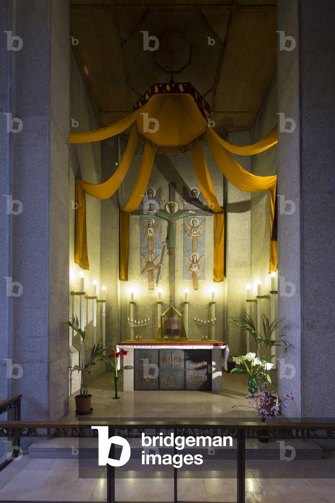 Basilica of Our Lady of the Trinity, 1932-1949, Blois