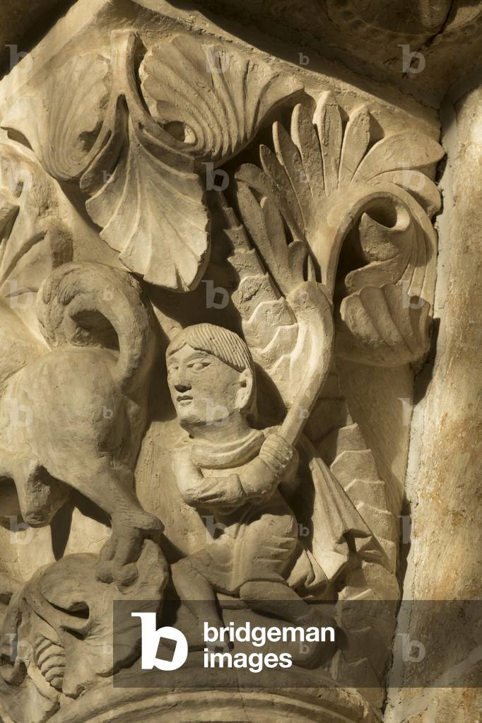 Carved capital, 12th century, church of Vezelay (sculpture)