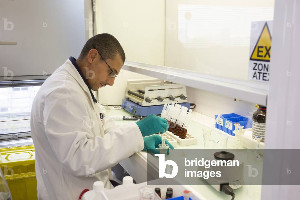 Water Quality Analysis Laboratory, Ivry, 2018 (photograph)