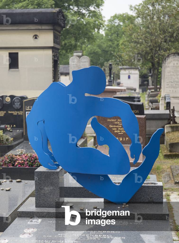 Tomb of the Rozenberg family. Cemetery of Montparnasse, Paris, 2016 (photograph)