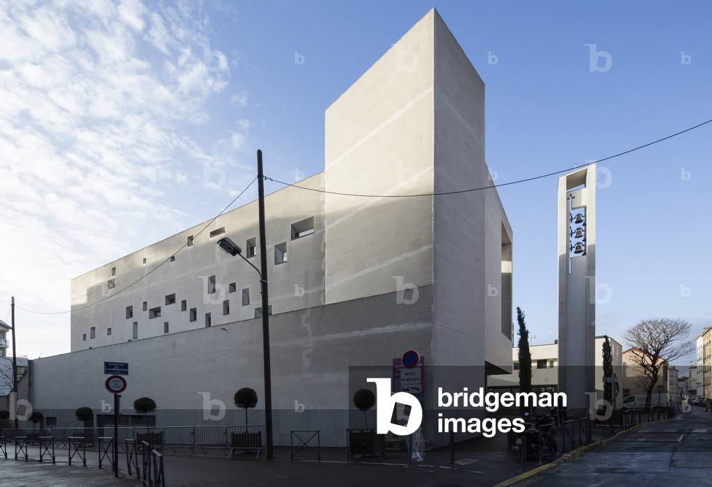 Church of Our Lady of the Rosary, 2009-2011, Les Lilacs