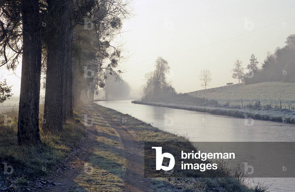 The Burgundy Canal. Photography 2003