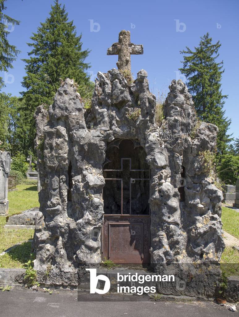 Besancon Cemetery, 2016 (photography)