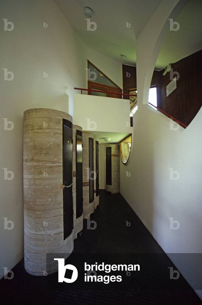 Traffic space in a tourist residence in Avoriaz (Haute Savoie). Architects Jacques Labro and Jean Jacques Orzoni, 1967.