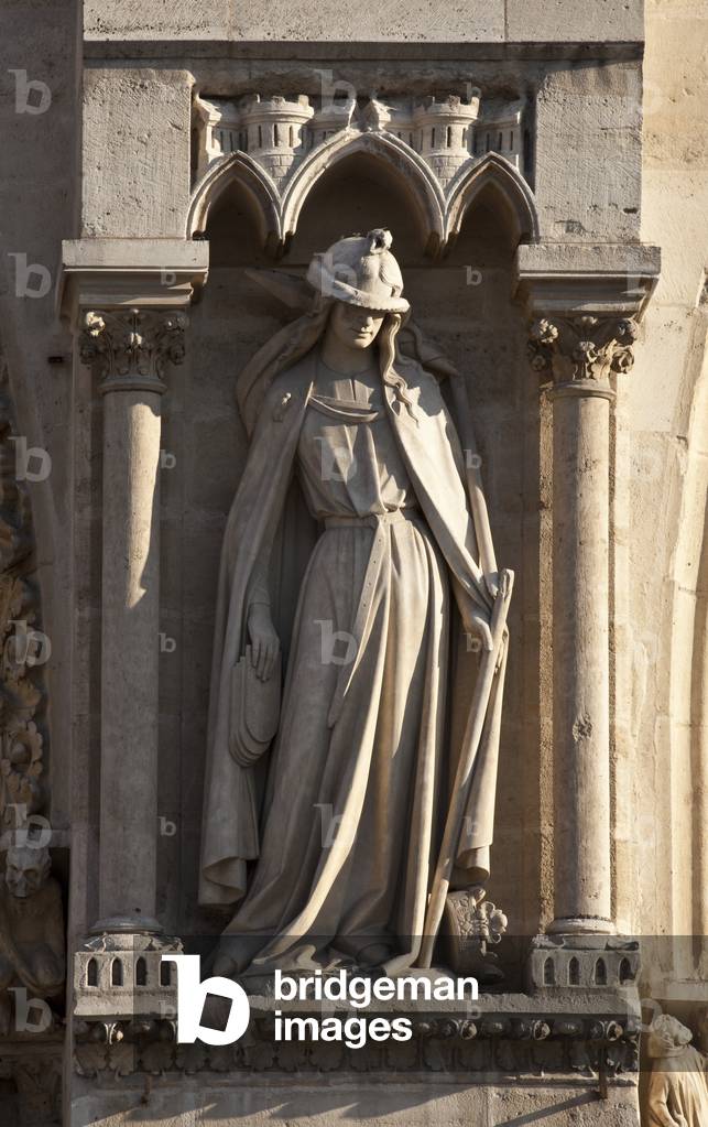 Allegories of the Church. Inspired by examples given in Strasbourg and Reims, this work by Geoffroy-Dechaume adorns the buttress surrounding the central portal of the Notre-Dame de Paris Cathedrale Notre Dame de Paris - Paris 4 - XIIIth, XIIIth, XIXeme, rehabilitation by Viollet-le-Duc -