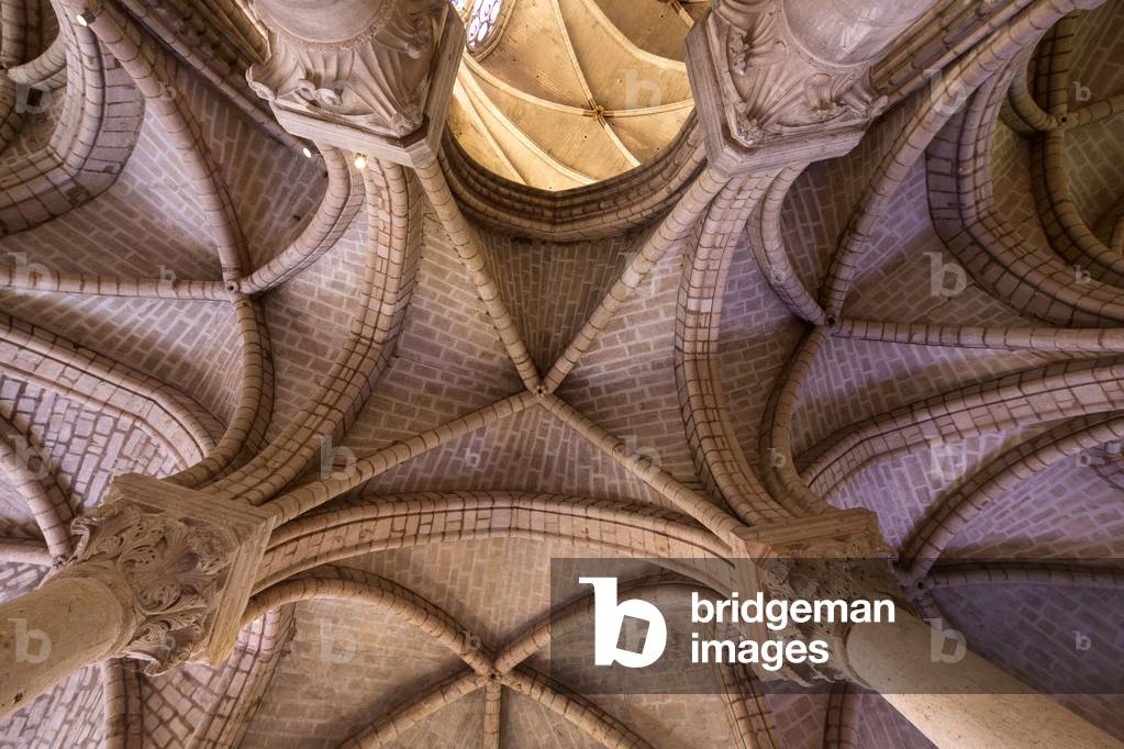 Choir, vaults of the ambulatory - Basilique de Saint-Denis (Saint Denis) - France, Ile-de-France, Seine-Saint-Denis