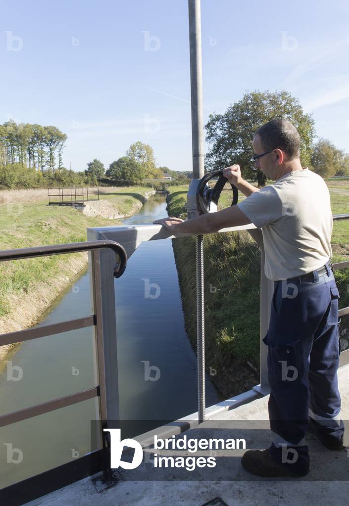 Water treatment plant, Dreux, 2018 (photography)