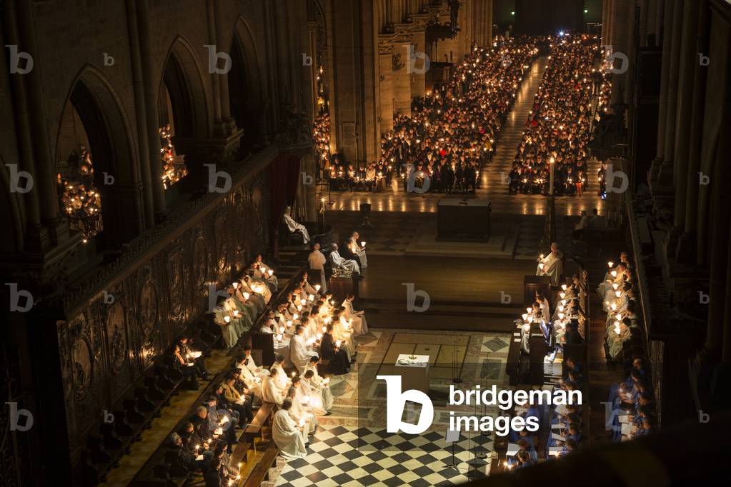 Veillee Pascale, Notre Dame de Paris, 2015 (photography)