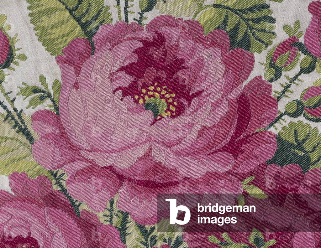 Embroidered silk screed given by Louis-Philippe in 1838 in the chapter of the cathedral