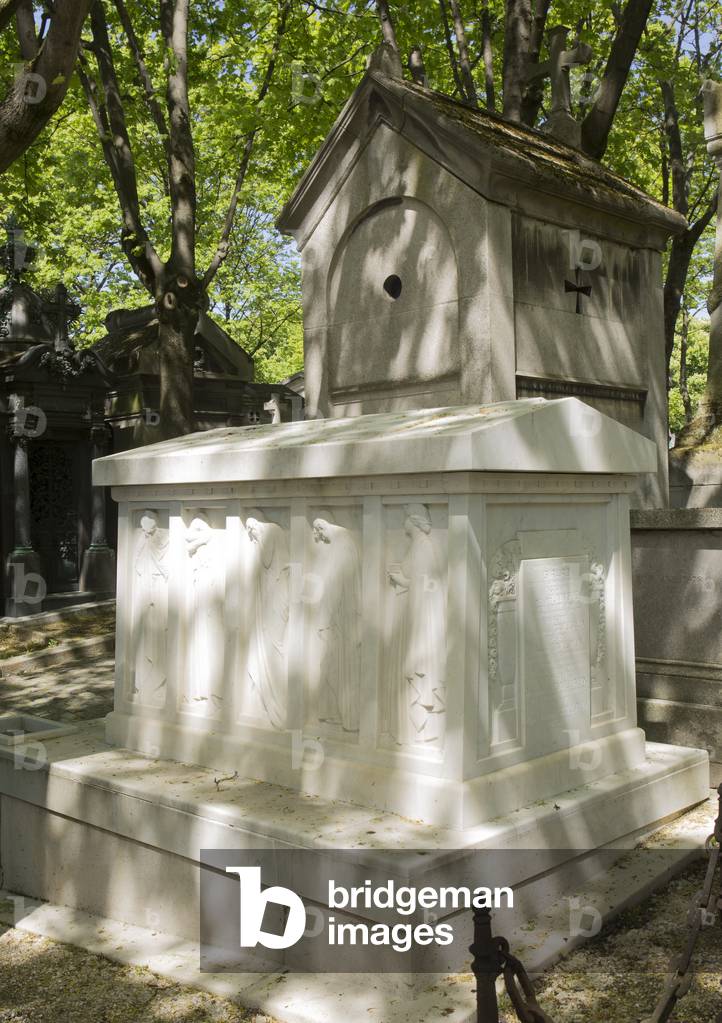 Funeral monument of the Caillaux family. Pere Lachaise Cemetery, Paris, 2016 (photograph)