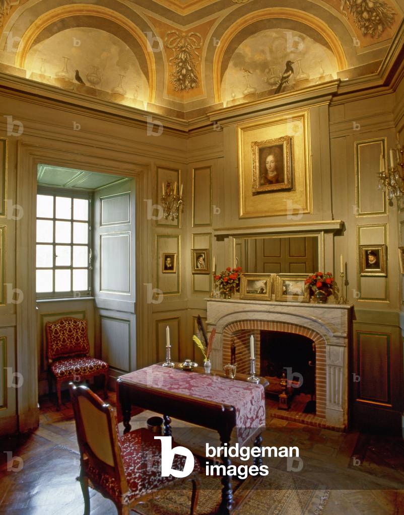 Le cabinet de travail de Sebastien Le prestre de Vauban (1633-1707), au Chateau de Bazochesen Bourgogne. Construction 12th century, modification and modifications by Vauban from 1675 to 1707.