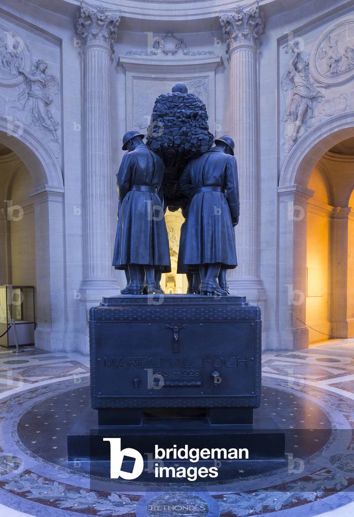 Tomb of Marshal Foch (1937), Chapel of Saint Ambroise, dome of the Invalides