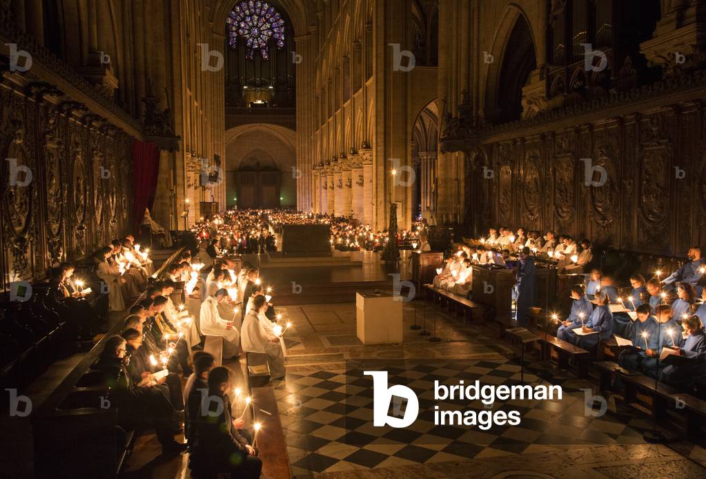 Veillee Pascale, Notre Dame de Paris, 2015 (photography)