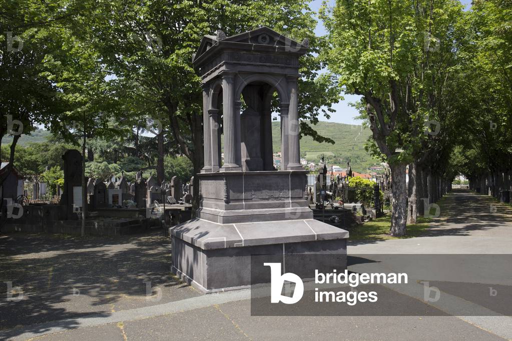 Clermont-Ferrand Cemetery, 2016 (photograph)